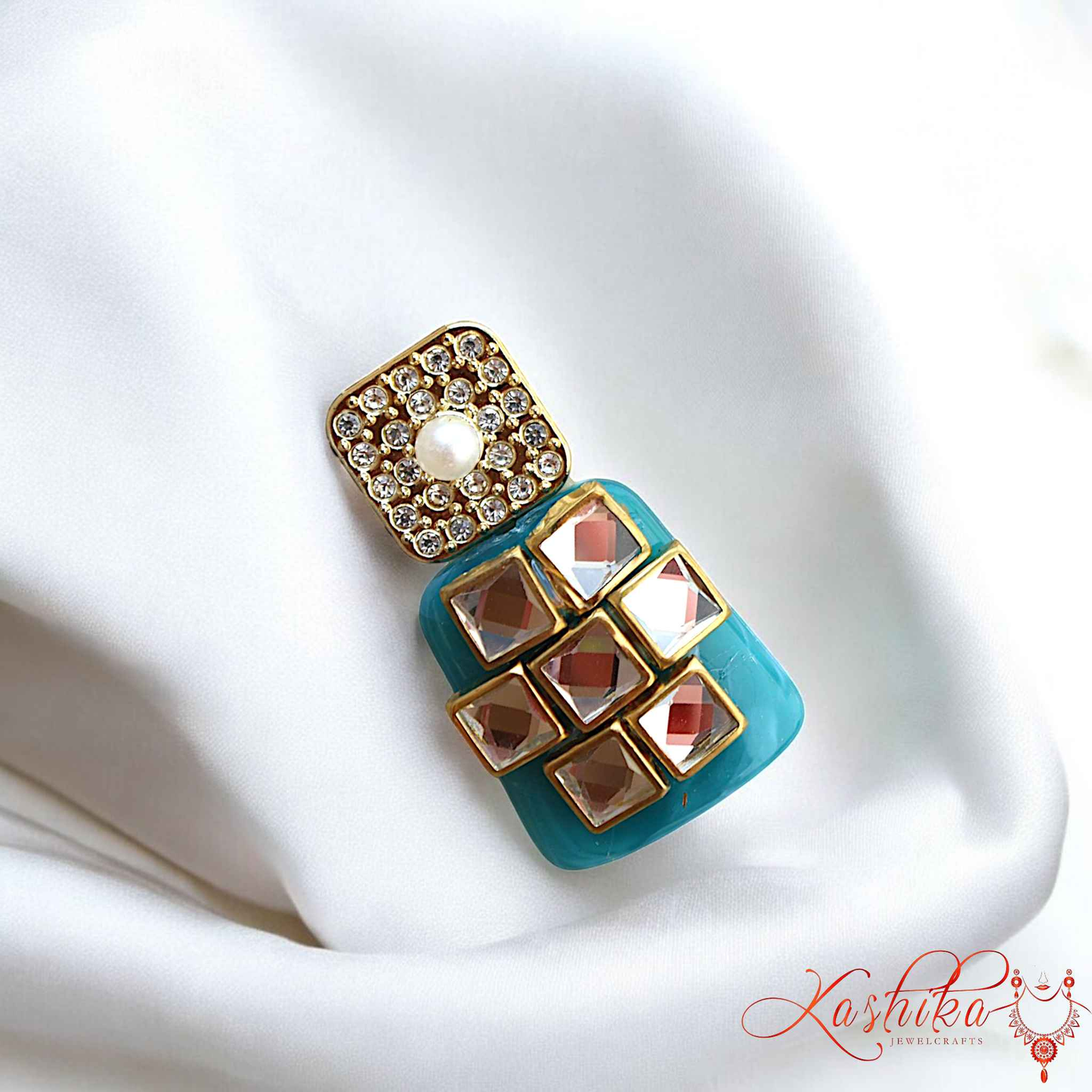 Luxury Kundan Saree Pin – Handcrafted Brooch with Pearls & Kundan Stones – Blue - Kashika JewelCrafts