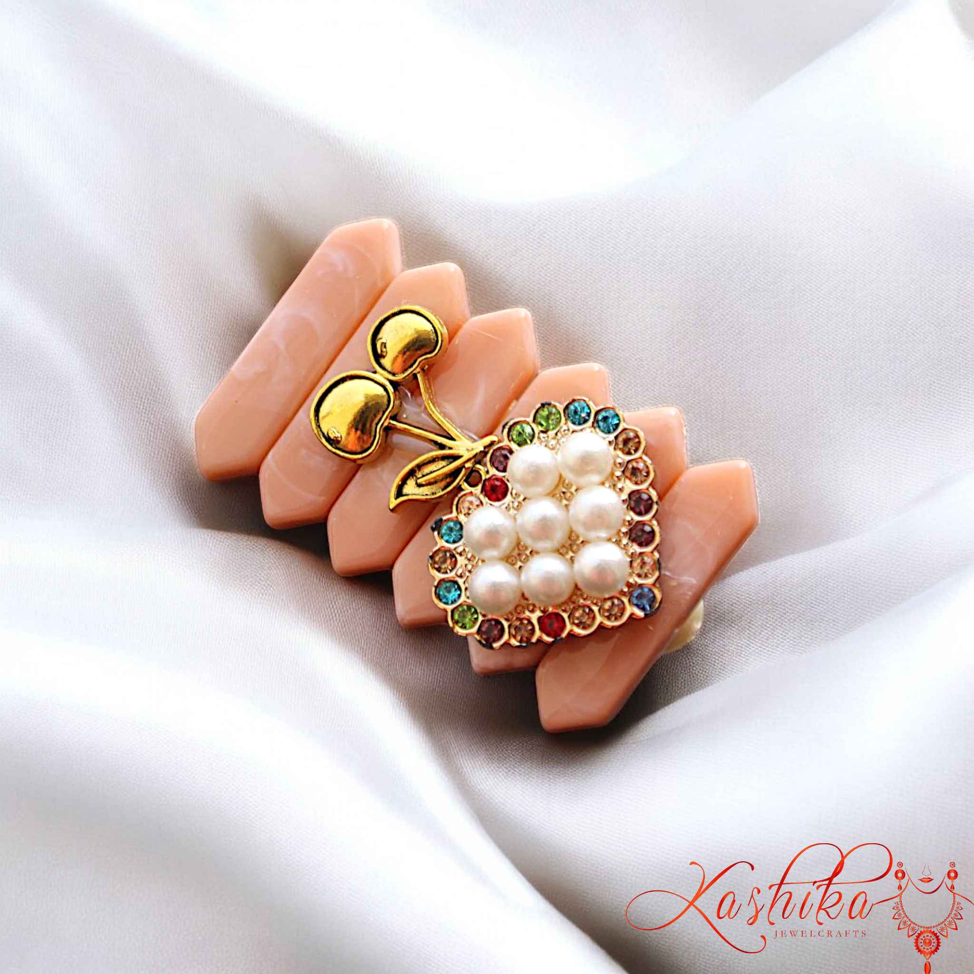 Elegant Peach Pastel Saree Pin with Pearls & Stones – Stylish Ethnic Jewelry for Women - Kashika JewelCrafts