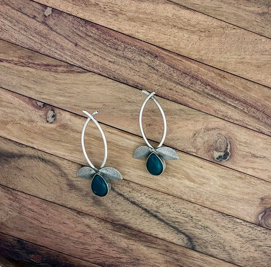 Green Teardrop Stone Hoop Earrings – Minimal Antique Silver Statement Earrings