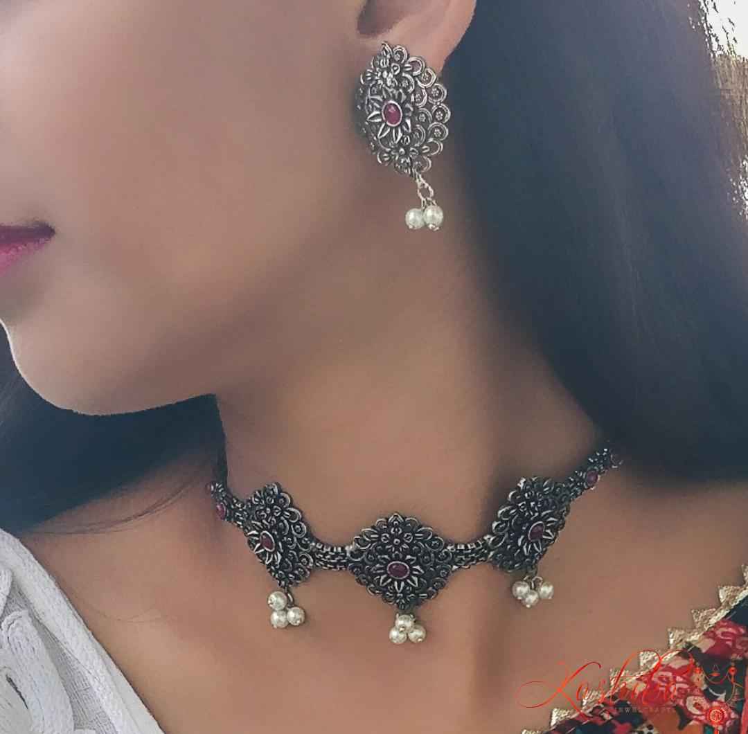 Antique floral choker sets with pearls - Kashika JewelCrafts