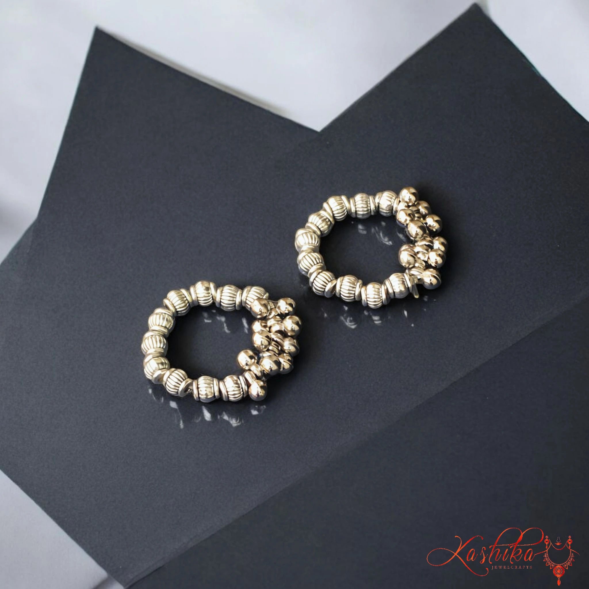 Oxidised Adjustable Toe Ring for Women – Brass Antique Finish Toe Ring